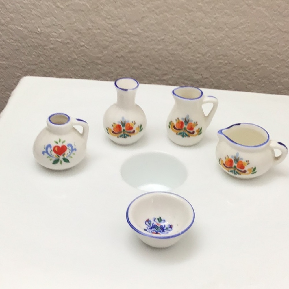 Miniature dishes